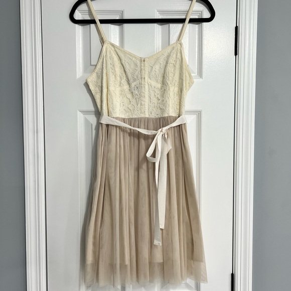 American Eagle Corset Lace & Tulle Dress - Picture 2 of 8
